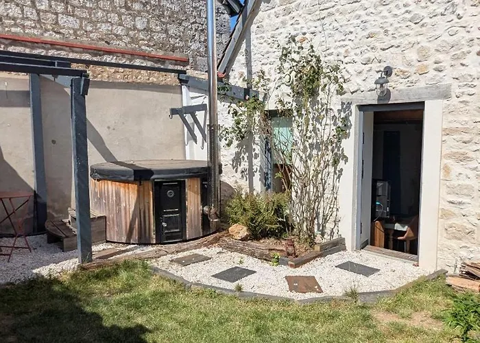 Maison Nympheas Holiday home *